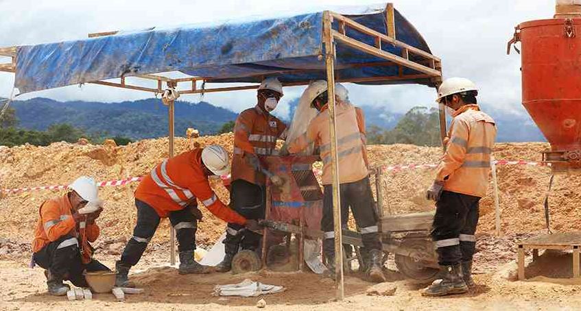 pelajari-cara-memisahkan-emas-dari-logam-lain-agincourt