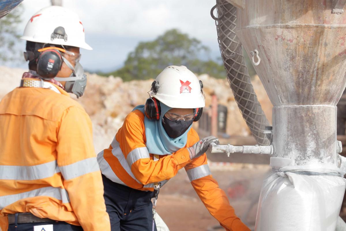 manfaat-pertambangan-bagi-kemajuan-daerah-dan-negara