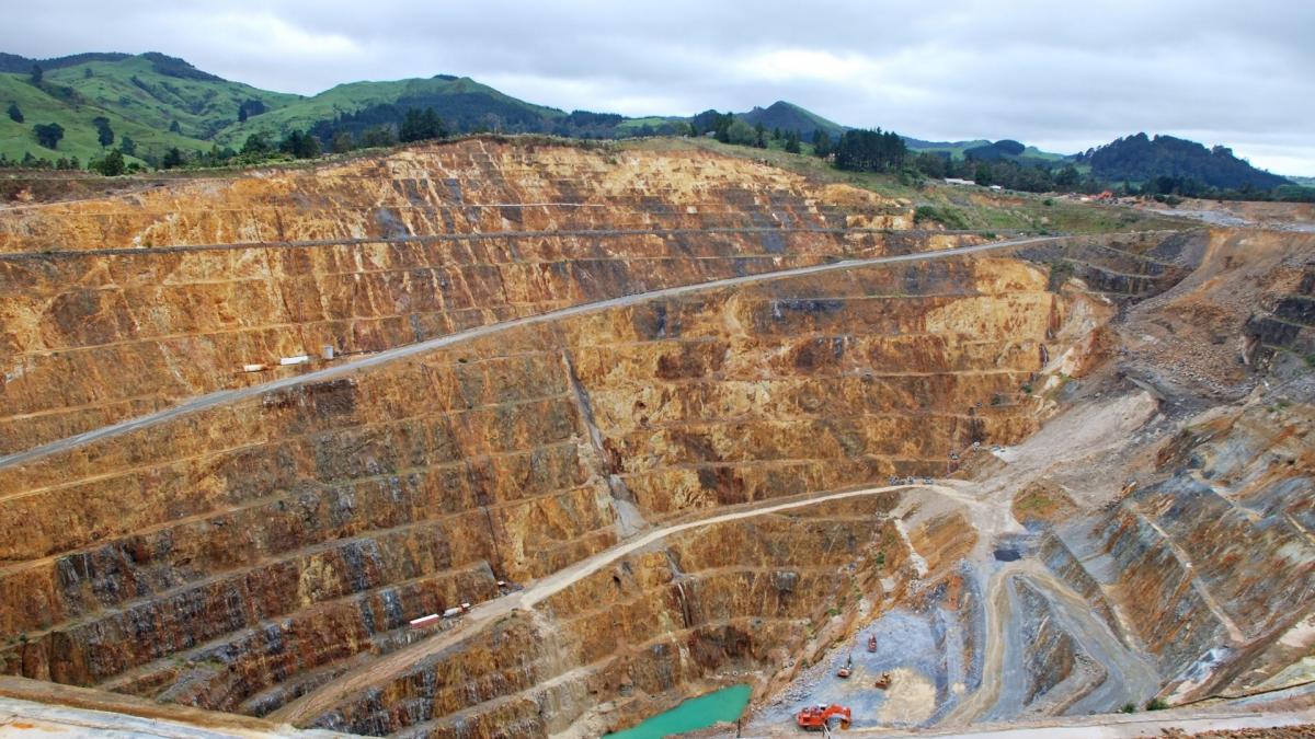 lebih-dekat-dengan-konsep-green-mining-sektor-pertambangan-indonesia-agincourt