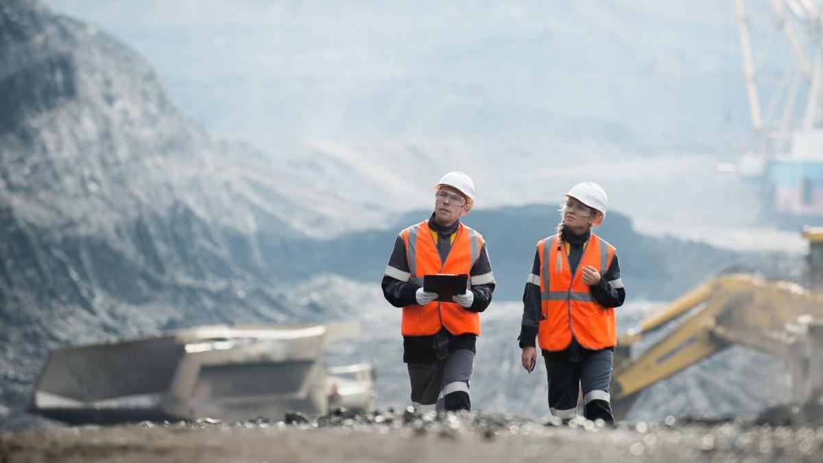 rambu-rambu-k3-pertambangan-untuk-pekerja-tambang-agincourt