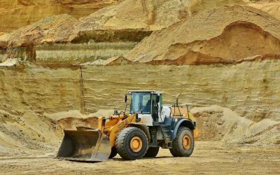 Bagaimana Cara Mengoperasikan Dump Truck di Pertambangan?