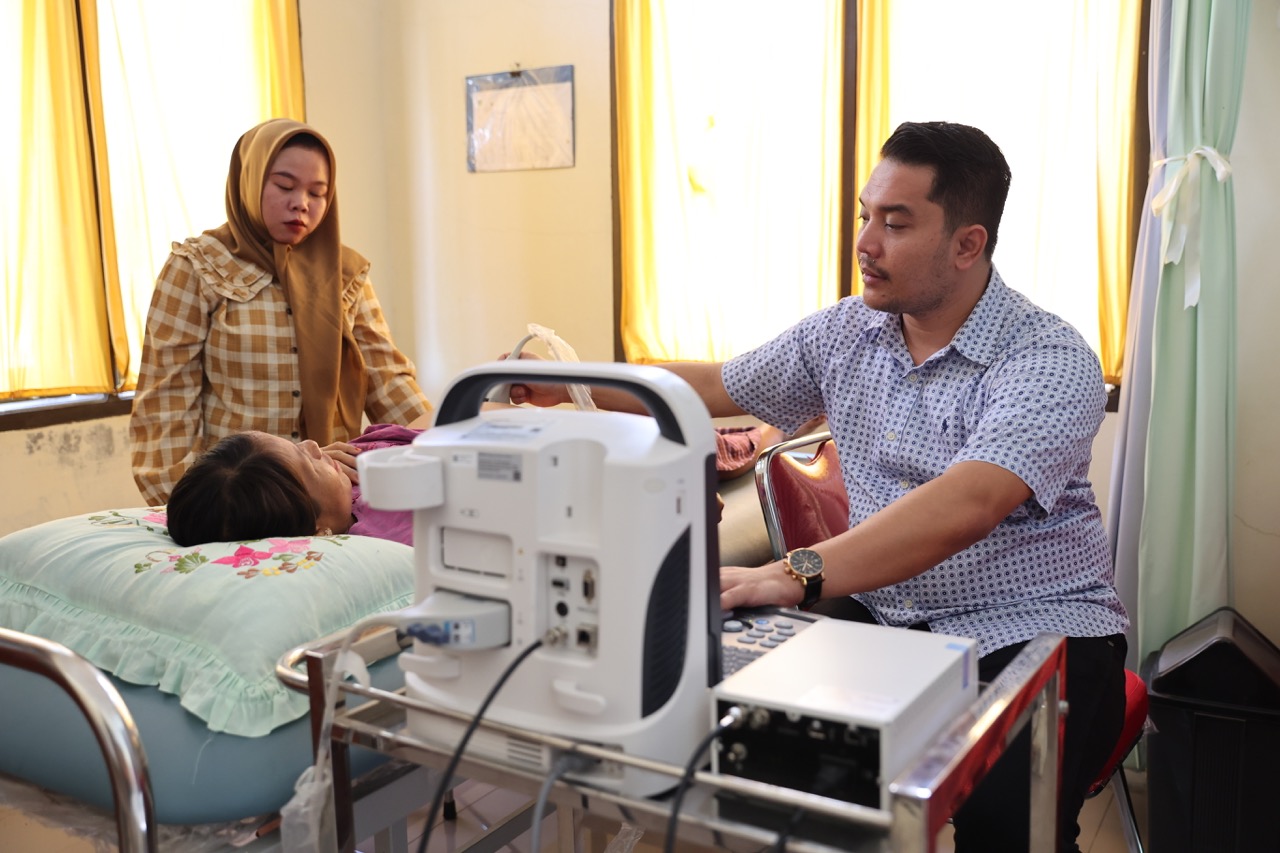 112 People from the Batu Horpak Village Community Benefit from the “Dokter Spesialis Masuk Desa” Program 112 People from the Batu Horpak Village Community Benefit from the "Dokter Spesialis Masuk Desa" Program
