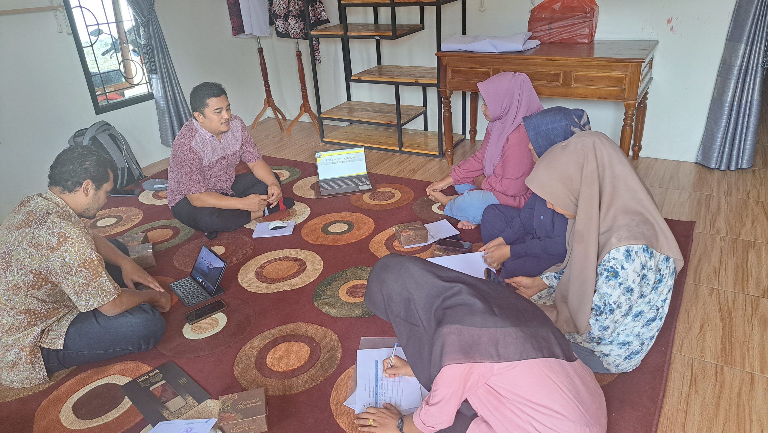 lindungi-hki-batik-tapsel-agincourt-resources-fasilitasi-pelatihan-hki-dan-manajemen-mutu lindungi-hki-batik-tapsel-agincourt-resources-fasilitasi-pelatihan-hki-dan-manajemen-mutu