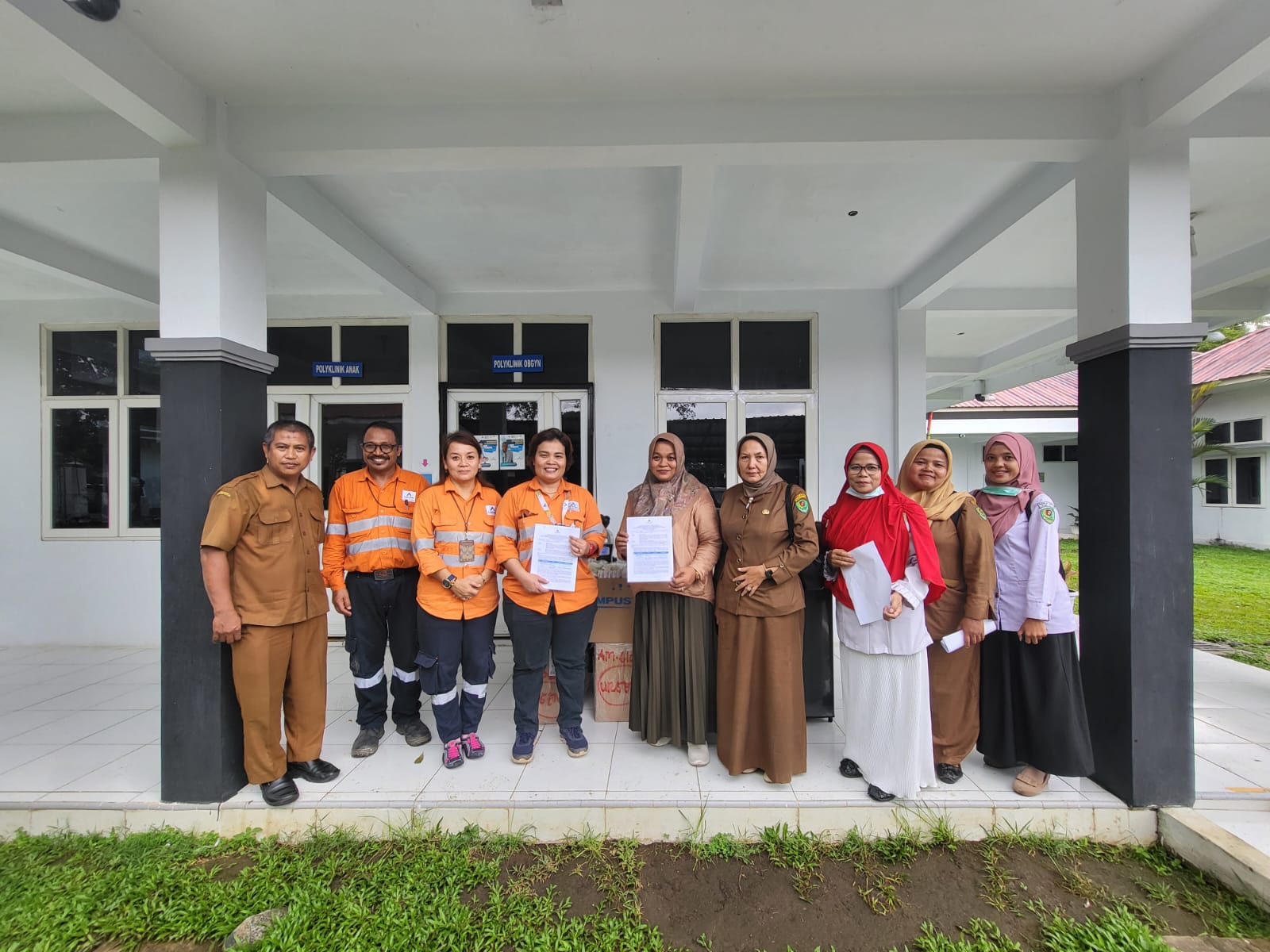 Eradicate Tuberculosis in South Tapanuli, Agincourt Resources Provided Health Equipment Assistance