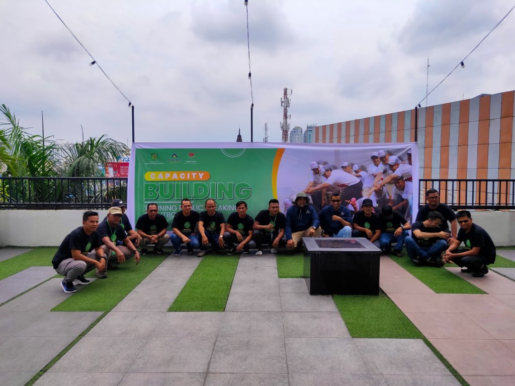 Integrated Team Monitoring the Quality of Martabe Gold Mine’s Processed Water Received Public Speaking Training Content 1