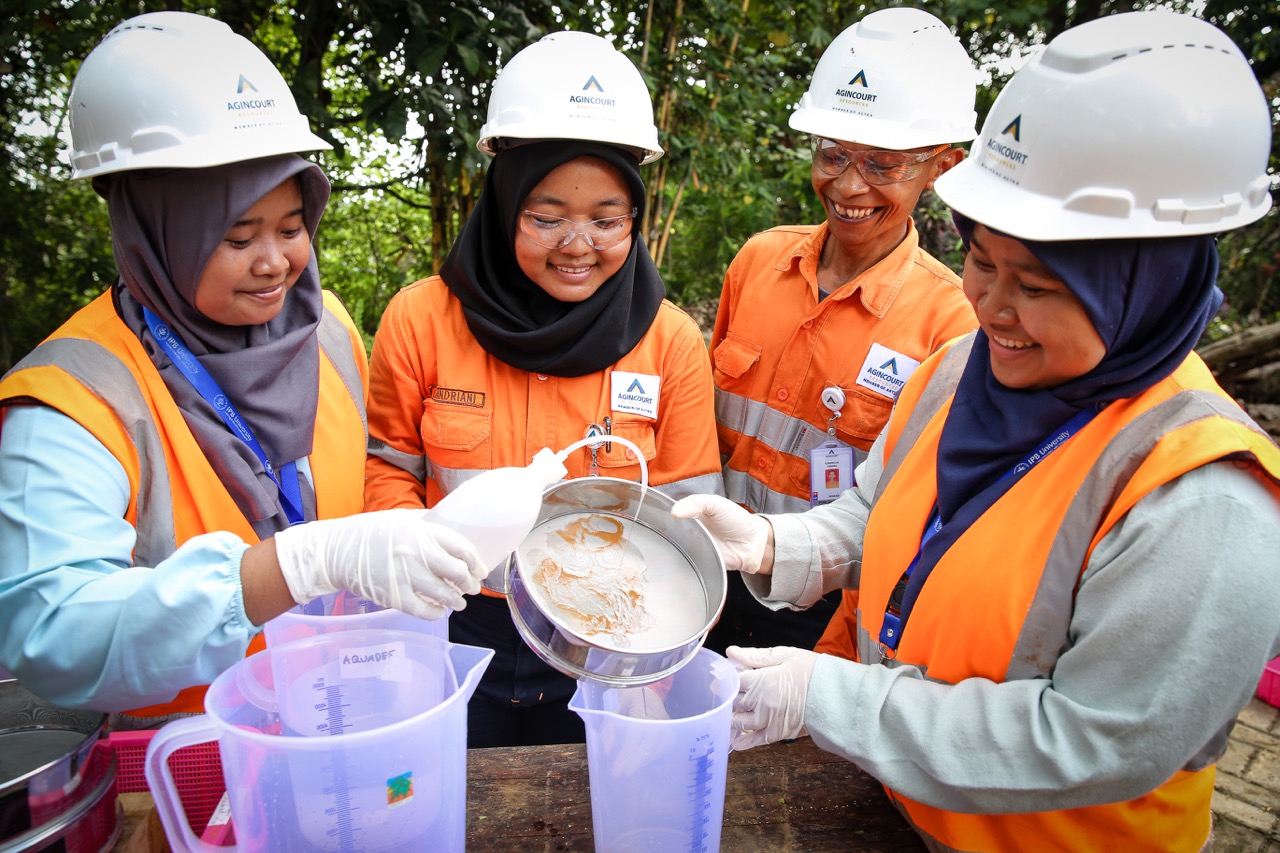 The Use of Mycorrhiza Improves Reclamation Quality in the Martabe Gold Mine Area