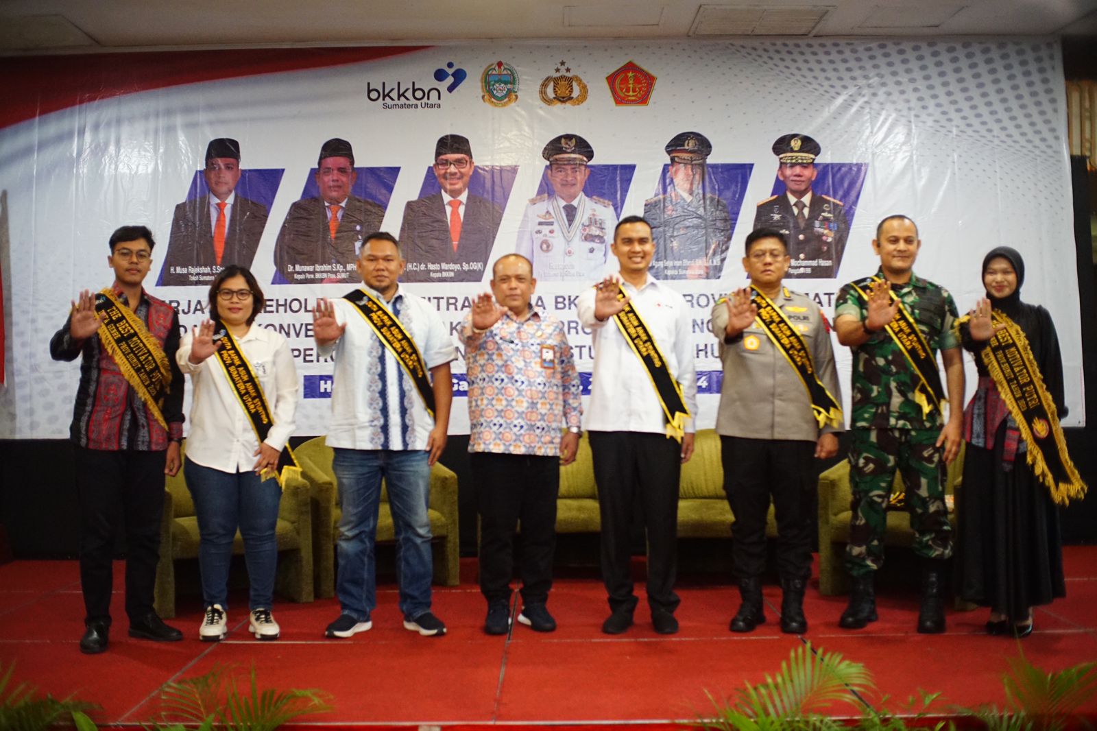 Recognition for PTAR's Contribution to the Stunting Child Sponsorship Program in the South Tapanuli Work Area from the North Sumatra Provincial Government, represented by the North Sumatra Family Planning Coordinating Board (BKKBN Sumatera Utara).