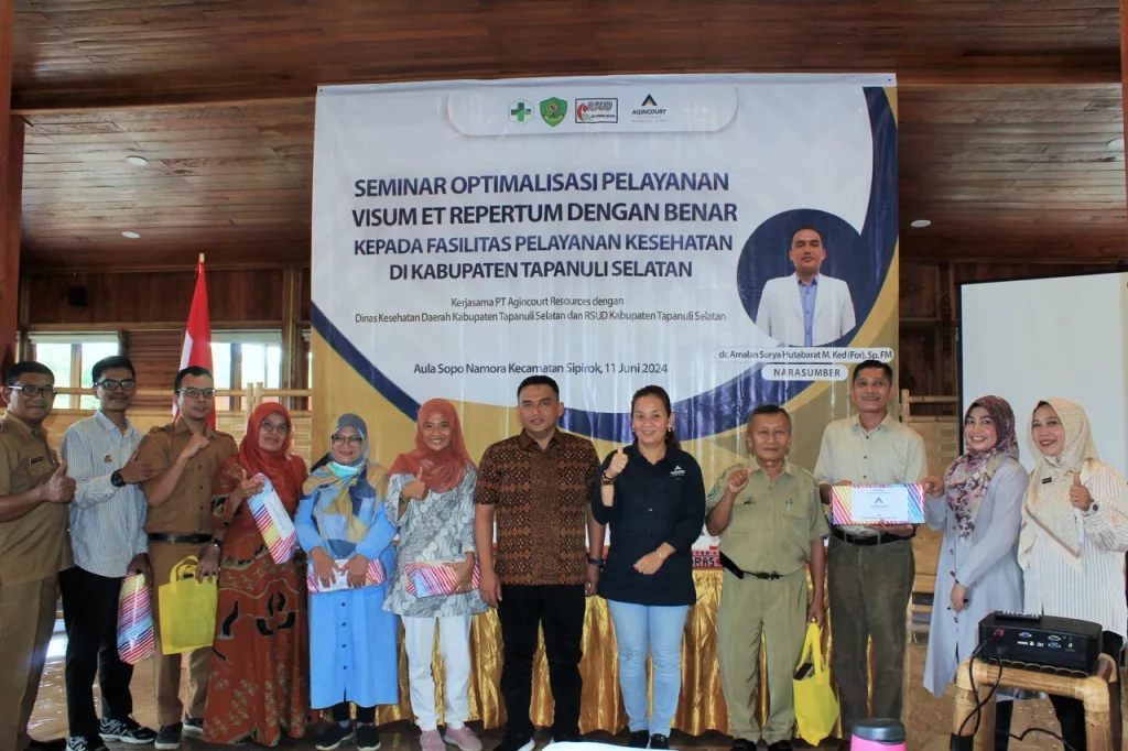 This event became a forum for doctors to exchange knowledge and experiences in dealing with critical situations, especially in handling cases of death and deliberate violence. 