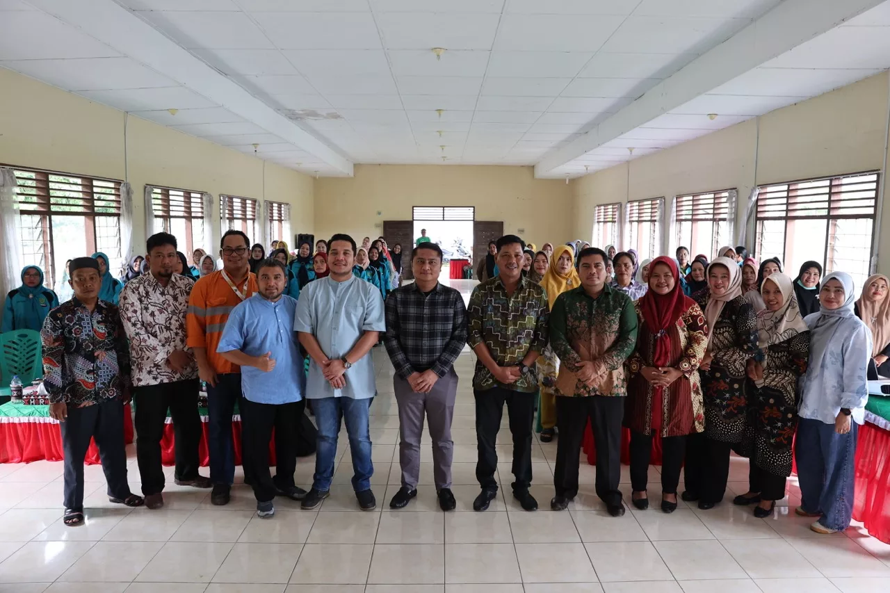 Healthcare Workers in Three Subdistricts Receive Specialist Doctors' Health Seminars to Enhance Service Capacity