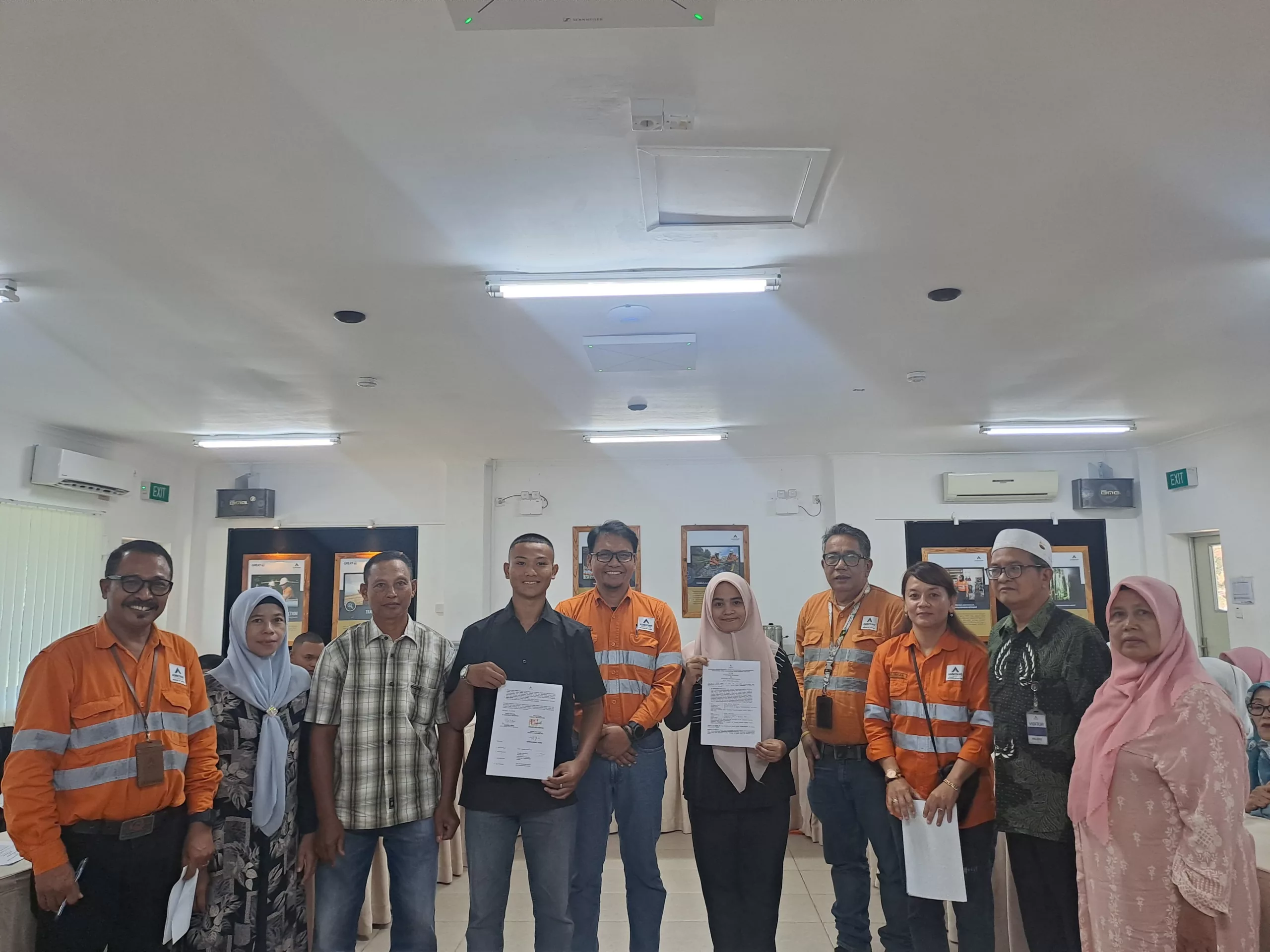 11 Students Set to Embark on Heavy Equipment Mechanic Training at UT School Jakarta