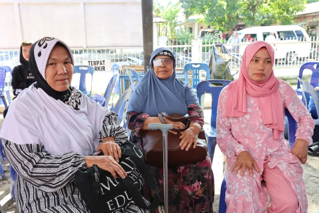 Tiaslan Gultom - Sayur Matinggi District