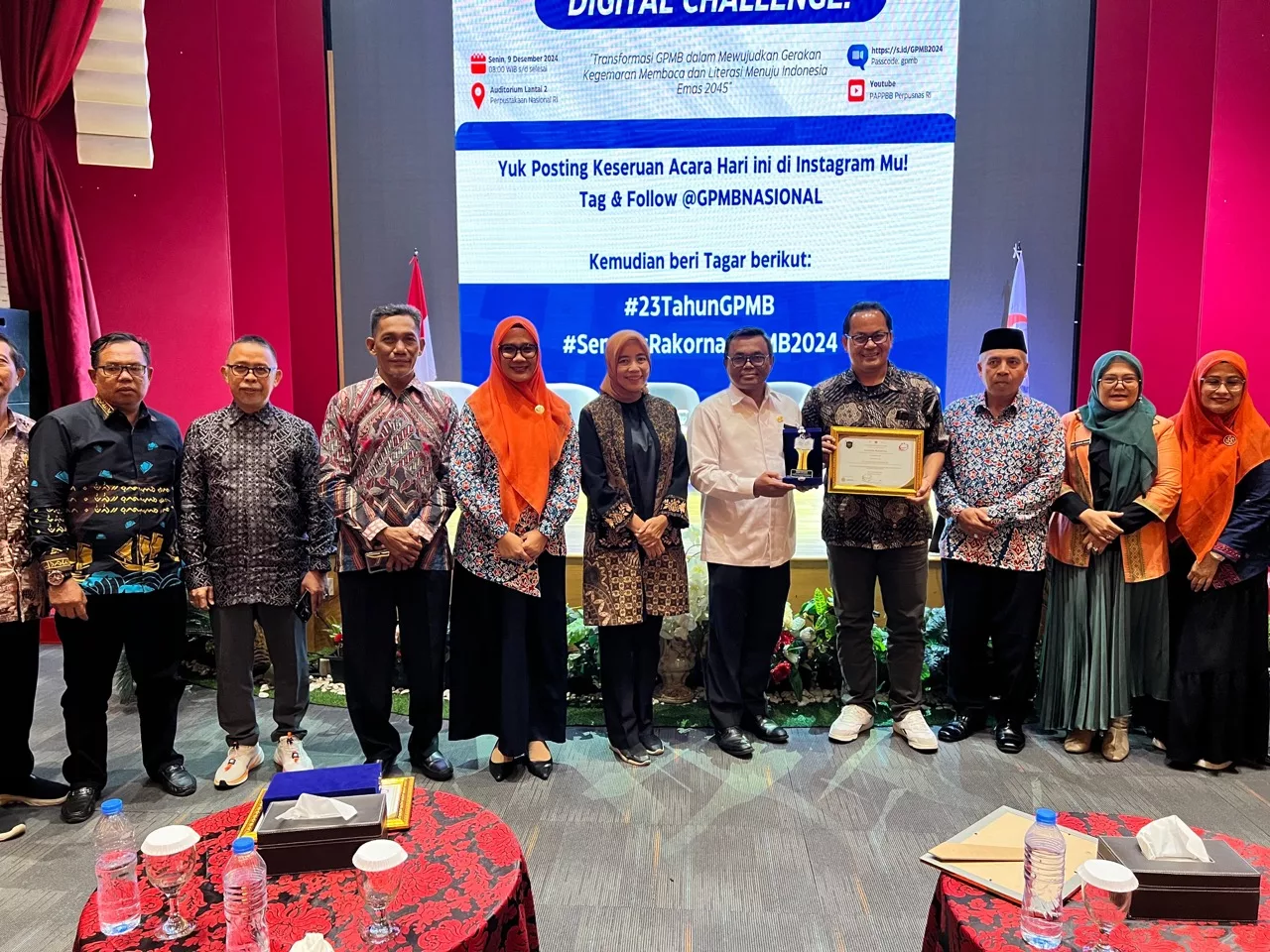 Agincourt Resources Received the Prestigious Sandya Praditya Award for Promoting Reading Interest 