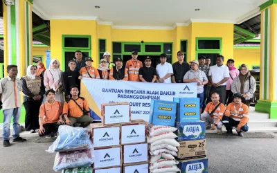 Agincourt Resources Distributed Rp987 Million in Aid to Flash Flood Disaster Victims in South Tapanuli and Padangsidimpuan