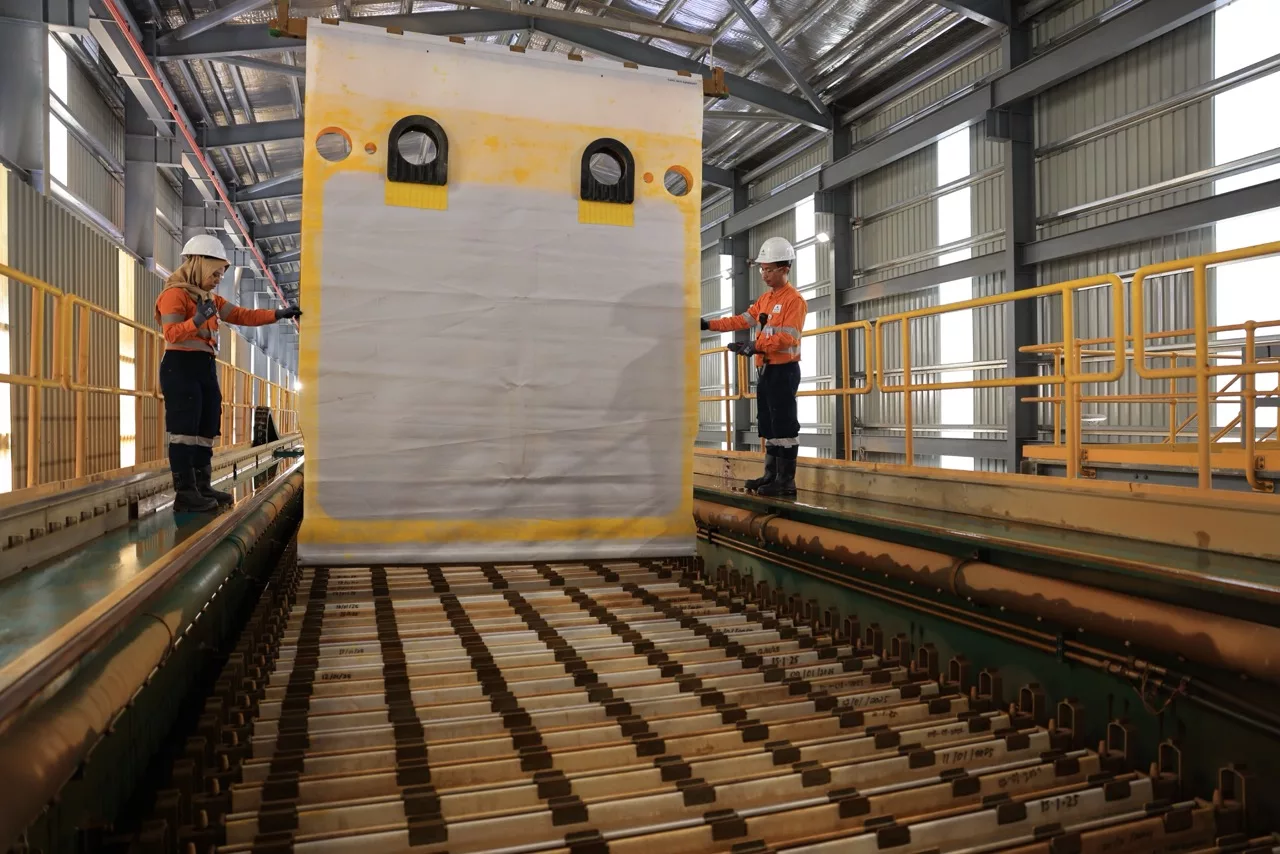 In contrast to conventional methods, dry tailings storage offers greater flexibility in spatial and structural management.