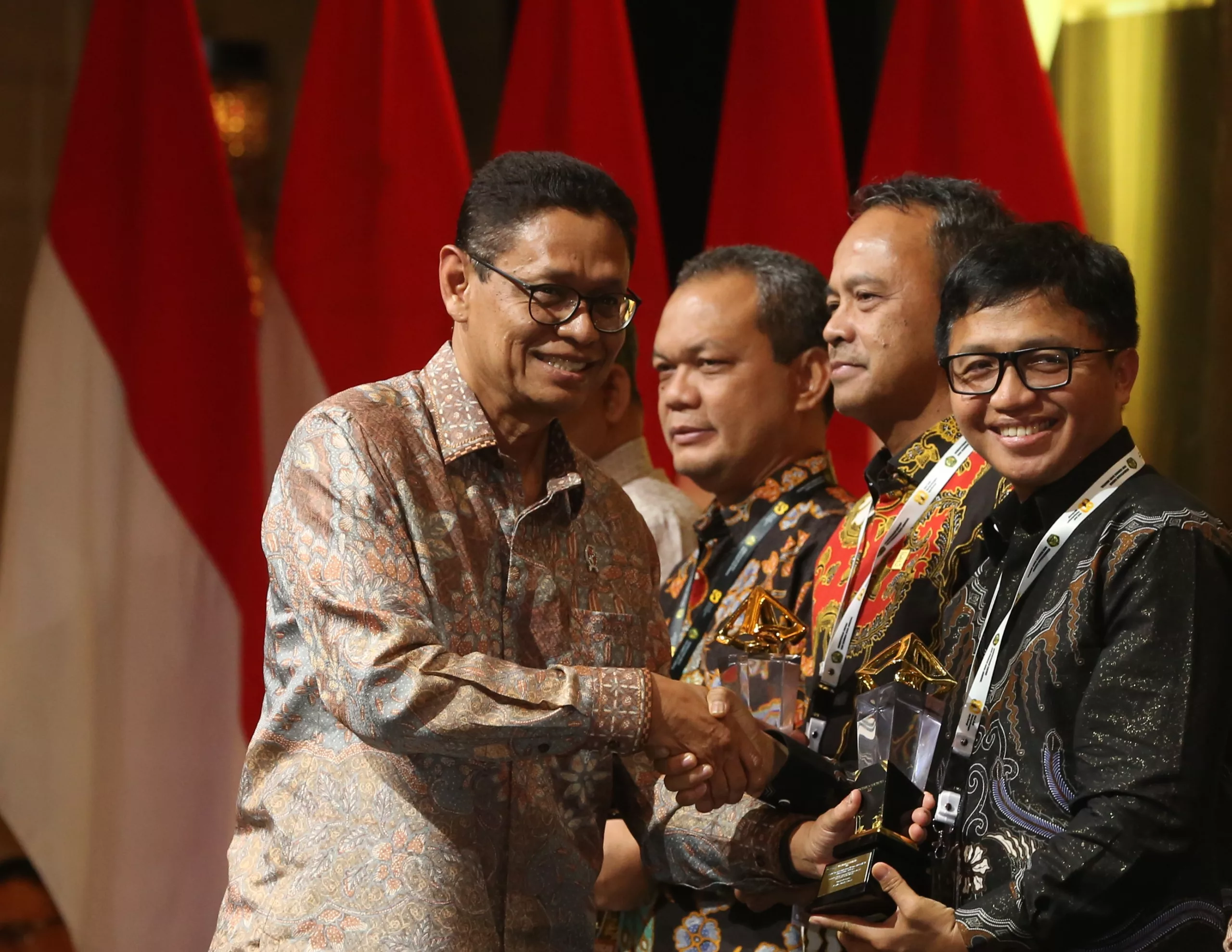 tambang-emas-martabe-raih-dua-penghargaan-subroto-2025-inovatif-di-ppm-kontributif-di-pnbp