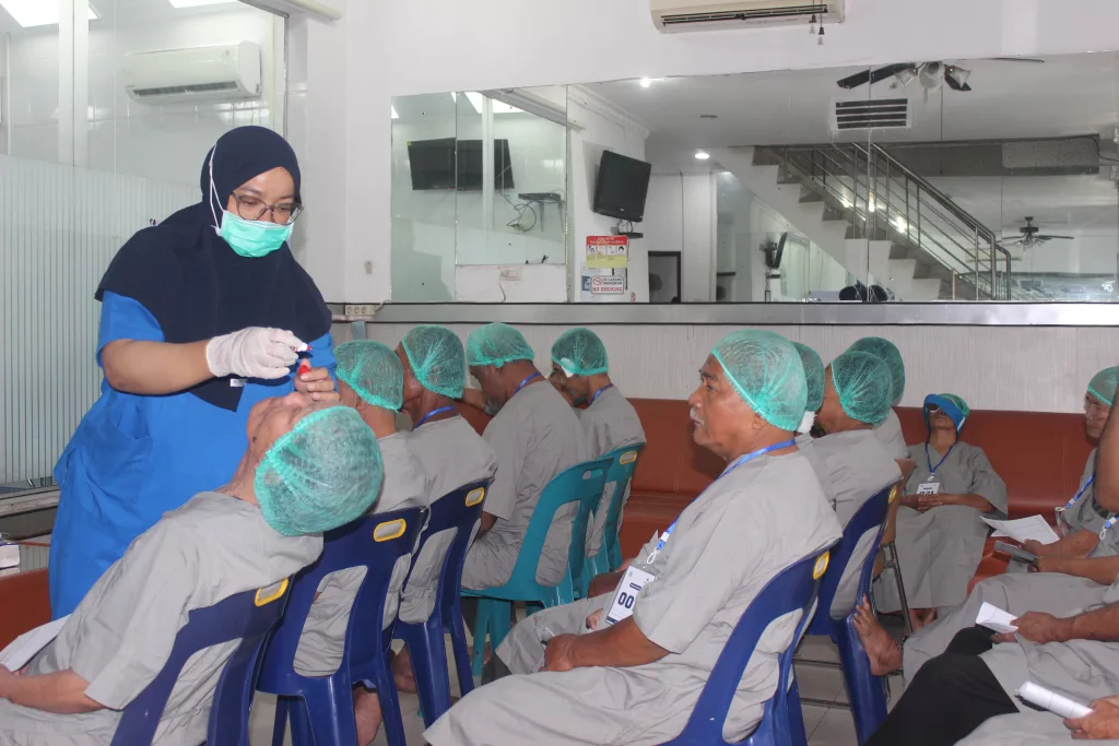 operasi-katarak-gratis-tambang-emas-martabe-pulihkan-harapan-masyarakat-di-siantar