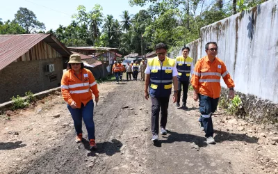 Present During Recovery: Deputy Minister of Energy and Mineral Resources Visits Garoga Command Post and Temporary Housing in Batu Hula